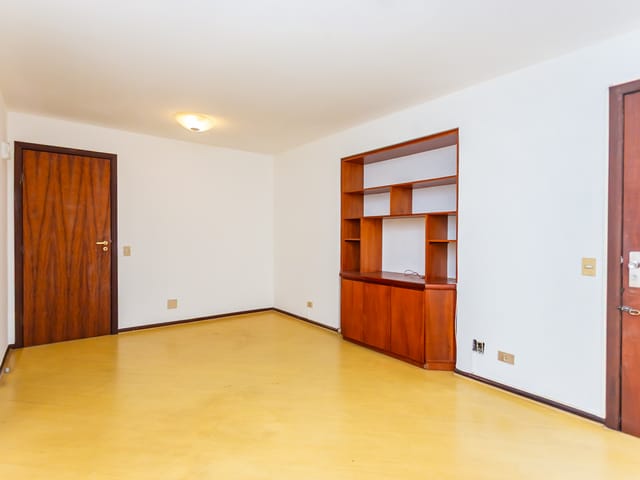 Apartamento 3 quartos e 2 banheiros, à venda, no bairro Rebouças em Curitiba