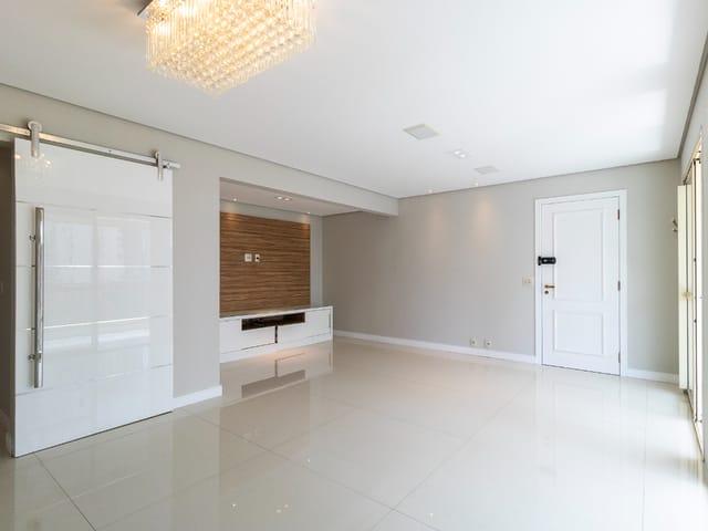 Foto do Apartamento - Apartamento tipo para venda com 3 quartos, sendo 3 suítes, 127m² | Lares e Andares Imóveis