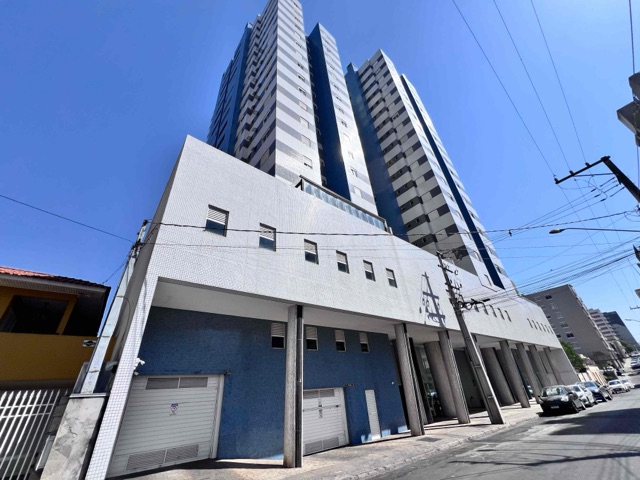 Venda e Locação - Apartamento, 2 quartos sendo 1 suíte, 2 vagas, Sacada com churrasqueira, 83 m², Edifício Leonardo da Vinci, Centro.