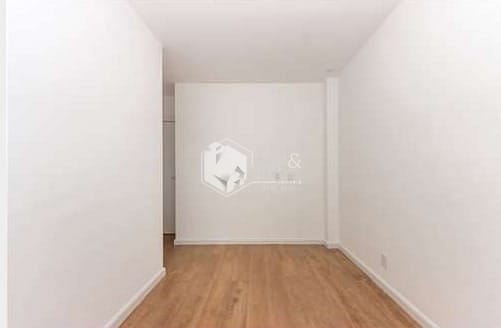 Apartamento à venda com 3 quartos, 108m² - Foto 64