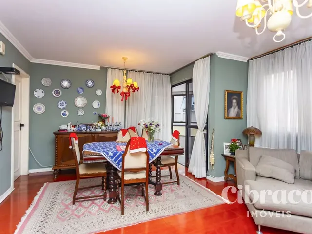 Apartamento 2 quartos e 2 banheiros, à venda, no bairro Batel em Curitiba