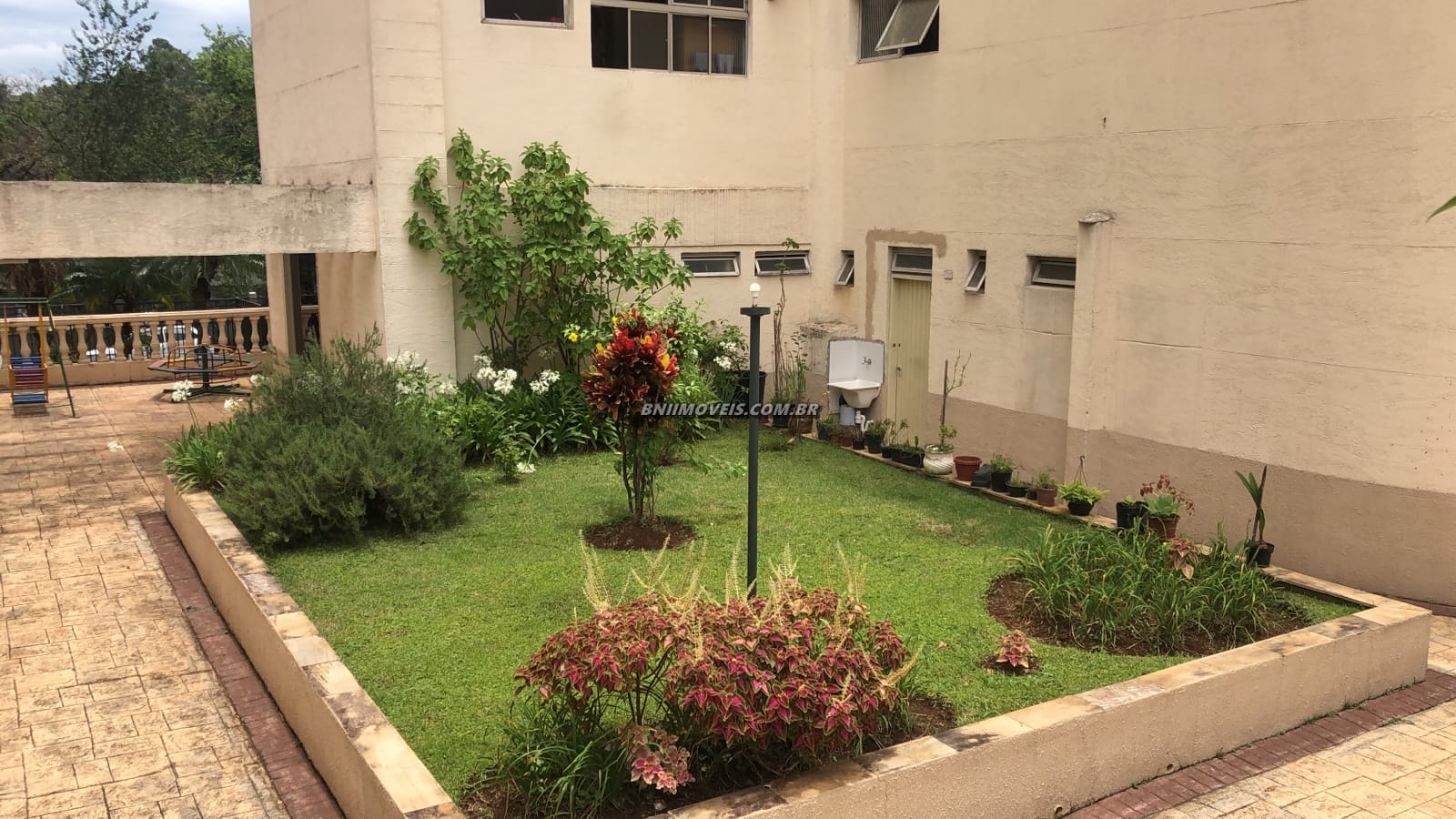 Apartamento à venda e aluguel com 2 quartos, 80m² - Foto 32