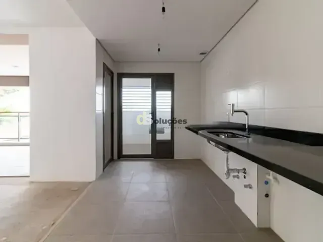 Apartamento 3 quartos e 4 banheiros, à venda, no bairro Vila Romana em São Paulo