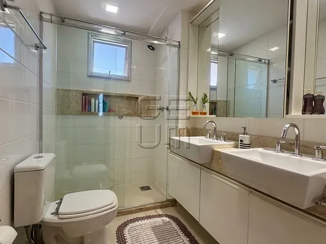 Apartamento com 192m² 3 quartos e 2 banheiros, à venda, no bairro Centro em Londrina