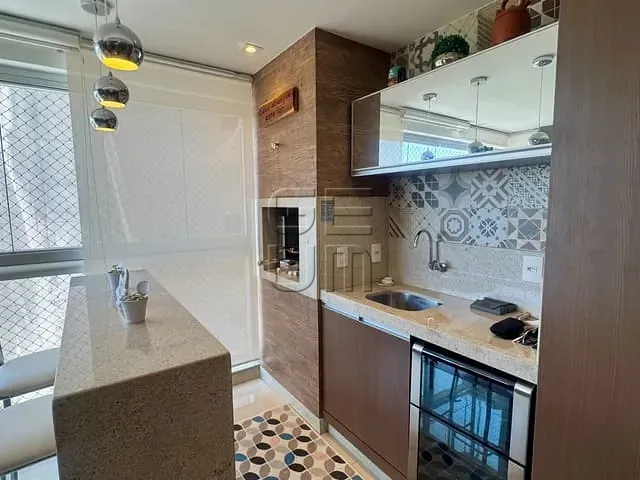 Apartamento com 192m² 3 quartos e 2 banheiros, à venda, no bairro Centro em Londrina