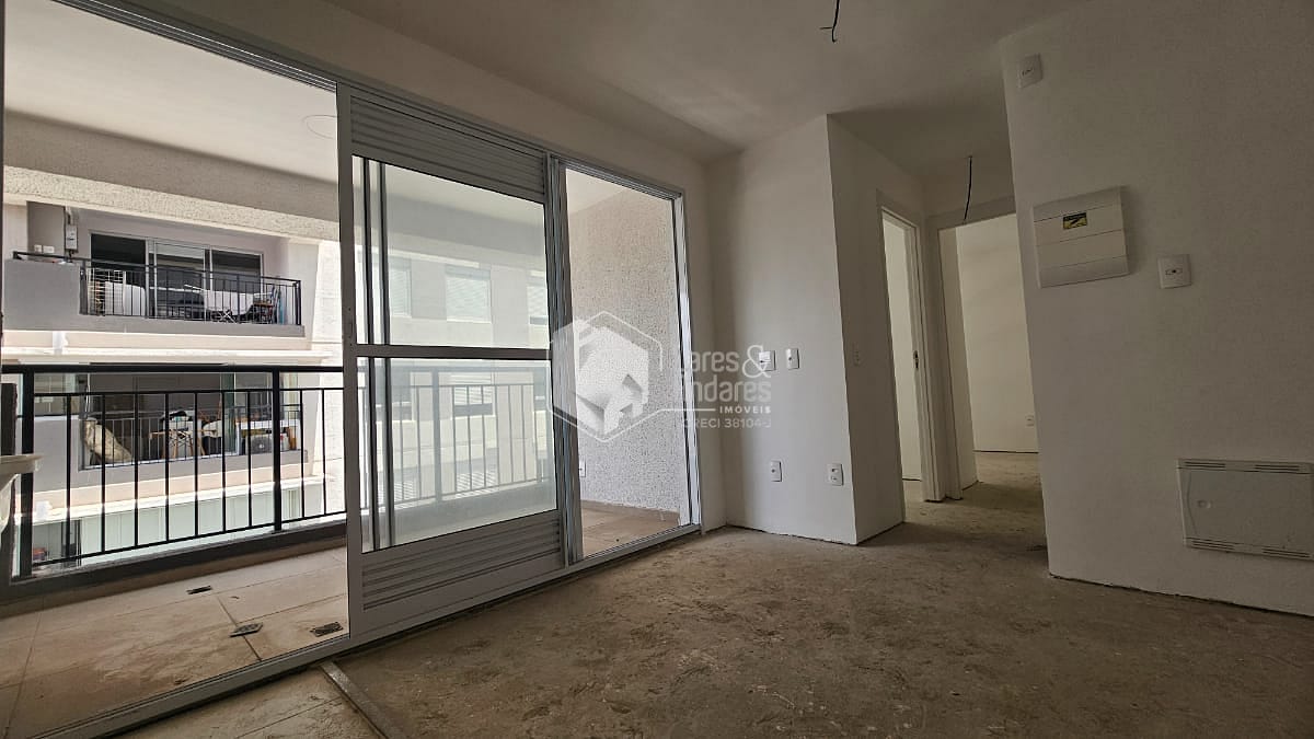 Apartamento à venda com 2 quartos, 42m² - Foto 2