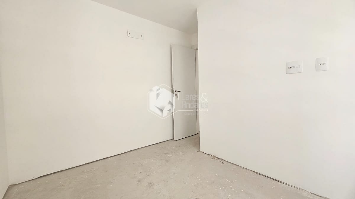 Apartamento à venda com 2 quartos, 42m² - Foto 10