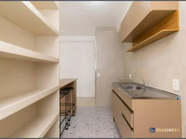 Apartamento 1 quarto e 1 banheiro, à venda, no bairro Cambuci em São Paulo