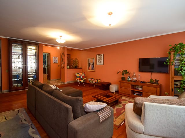 Apartamento 3 quartos e 4 banheiros, à venda, no bairro Água Verde em Curitiba