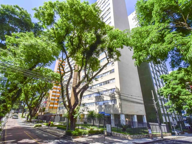 Apartamento 3 quartos e 2 banheiros, à venda, no bairro Bigorrilho em Curitiba