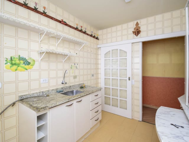Apartamento 3 quartos e 2 banheiros, à venda, no bairro Bigorrilho em Curitiba
