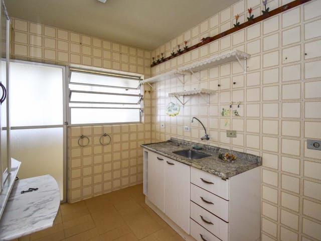 Apartamento 3 quartos e 2 banheiros, à venda, no bairro Bigorrilho em Curitiba