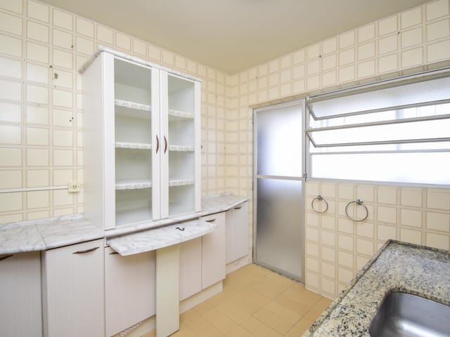 Apartamento 3 quartos e 2 banheiros, à venda, no bairro Bigorrilho em Curitiba