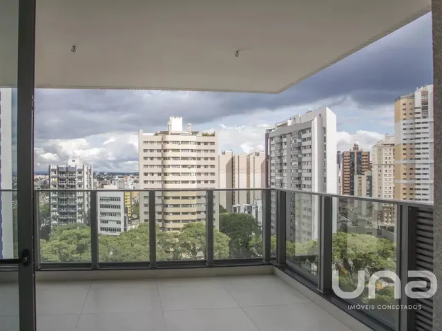 Apartamento 3 quartos e 4 banheiros, à venda, no bairro Água Verde em Curitiba