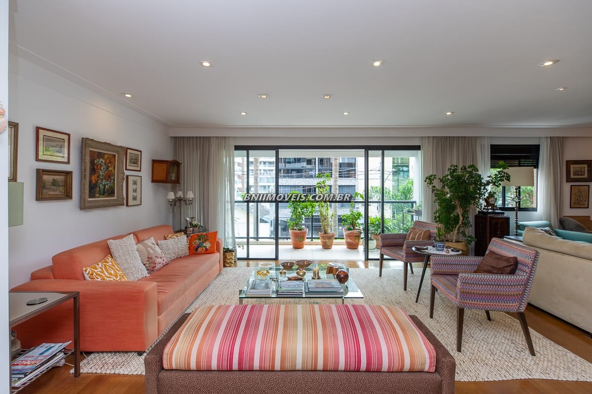 Apartamento, 3 quartos, 161 m² - Foto 2