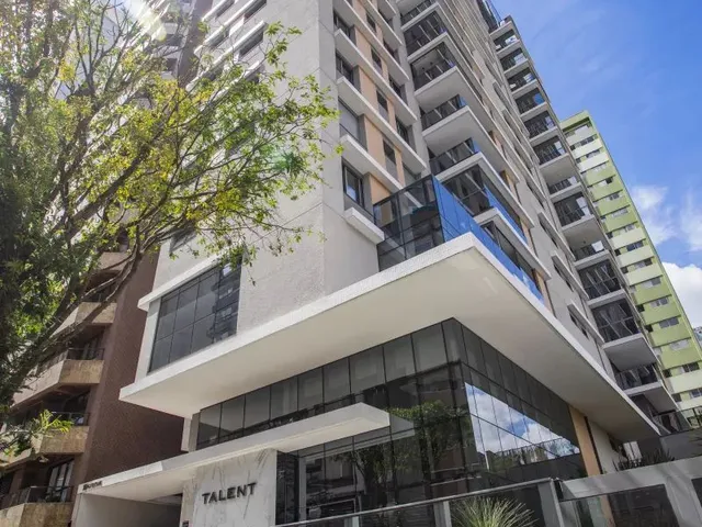 Apartamento 3 quartos e 4 banheiros, à venda, no bairro Água Verde em Curitiba