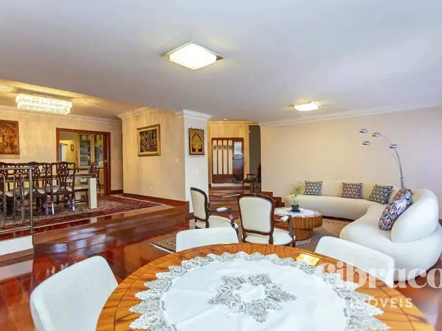 Apartamento 4 quartos e 7 banheiros, à venda, no bairro Água Verde em Curitiba