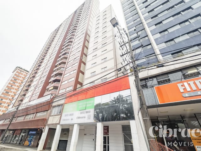 Apartamento 1 quarto e 1 banheiro, para alugar, no bairro Centro em Curitiba