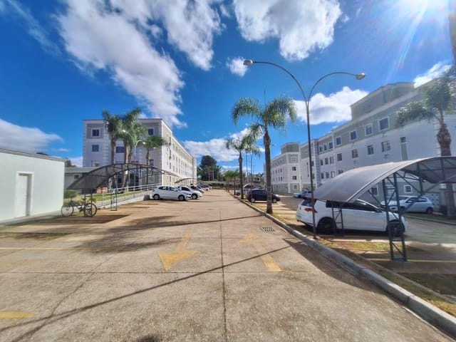 Locação - Apartamento com 2 quartos, 1 vaga, Cond. Residencial Pontal dos Frades, Colônia Dona Luíza.