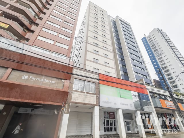 Apartamento 1 quarto e 1 banheiro, para alugar, no bairro Centro em Curitiba