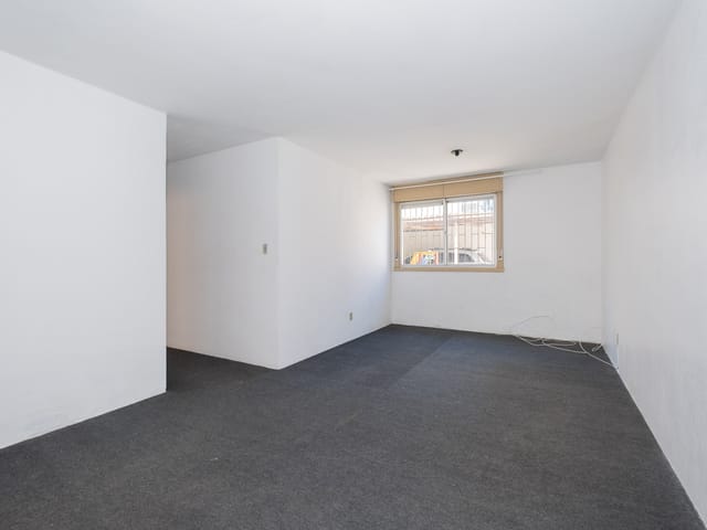 Apartamento com 113m² 3 quartos e 2 banheiros, à venda ou para alugar, no bairro Areal em Pelotas