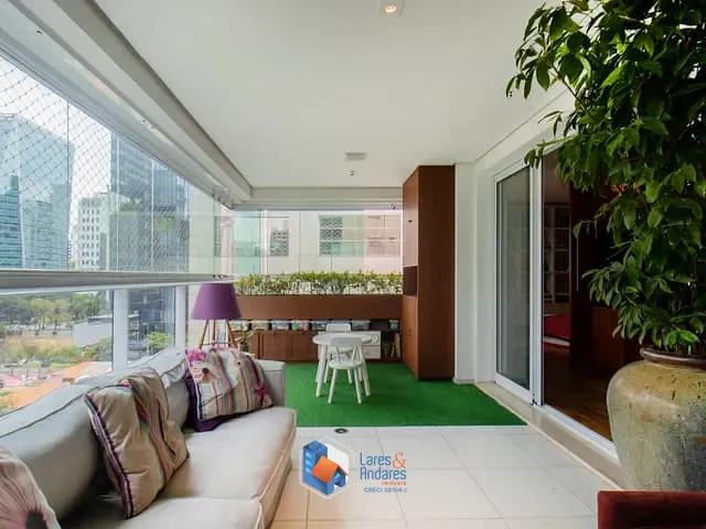 Apartamento com 600m² 4 quartos e 5 banheiros, à venda, no bairro Itaim Bibi em São Paulo