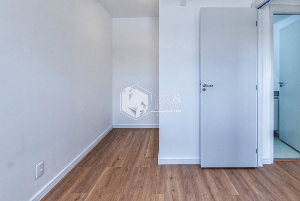 Apartamento à venda com 2 quartos, 41m² - Foto 22