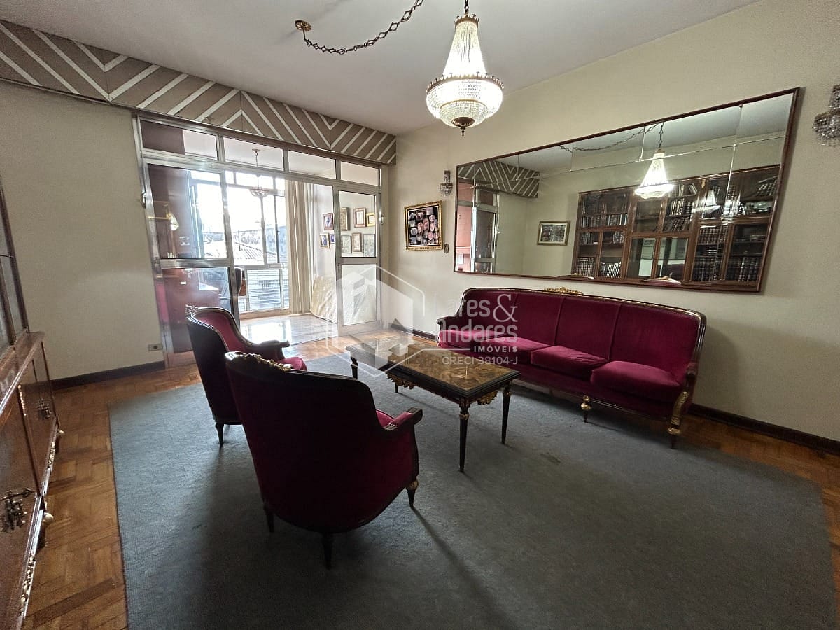 Apartamento à venda com 3 quartos, 160m² - Foto 2