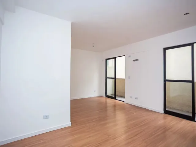 Apartamento 1 quarto e 1 banheiro, para alugar, no bairro Bigorrilho em Curitiba