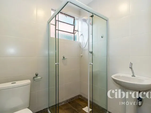 Apartamento 2 quartos e 1 banheiro, para alugar, no bairro Bacacheri em Curitiba