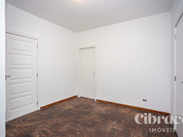 Apartamento 3 quartos e 2 banheiros, para alugar, no bairro São Francisco em Curitiba