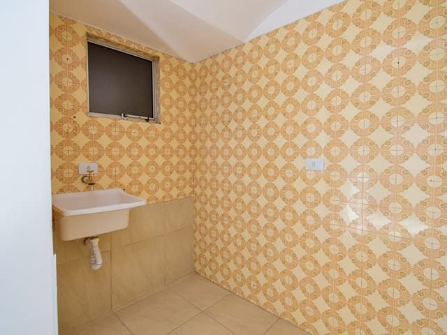 Apartamento 1 quarto e 1 banheiro, para alugar, no bairro Alto da Glória em Curitiba