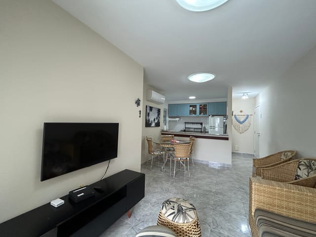 Apartamento com 100m² 2 quartos e 2 banheiros, à venda, no bairro Albatróz em Bertioga