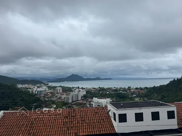 Apartamento com 155m² 3 quartos e 3 banheiros, à venda ou para alugar, no bairro Toninhas em Ubatuba