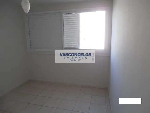 Apartamento 1 quarto e 1 banheiro, para alugar, no bairro Vila Adyana em São José dos Campos