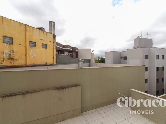 Apartamento 3 quartos e 1 banheiro, para alugar, no bairro Tingui em Curitiba
