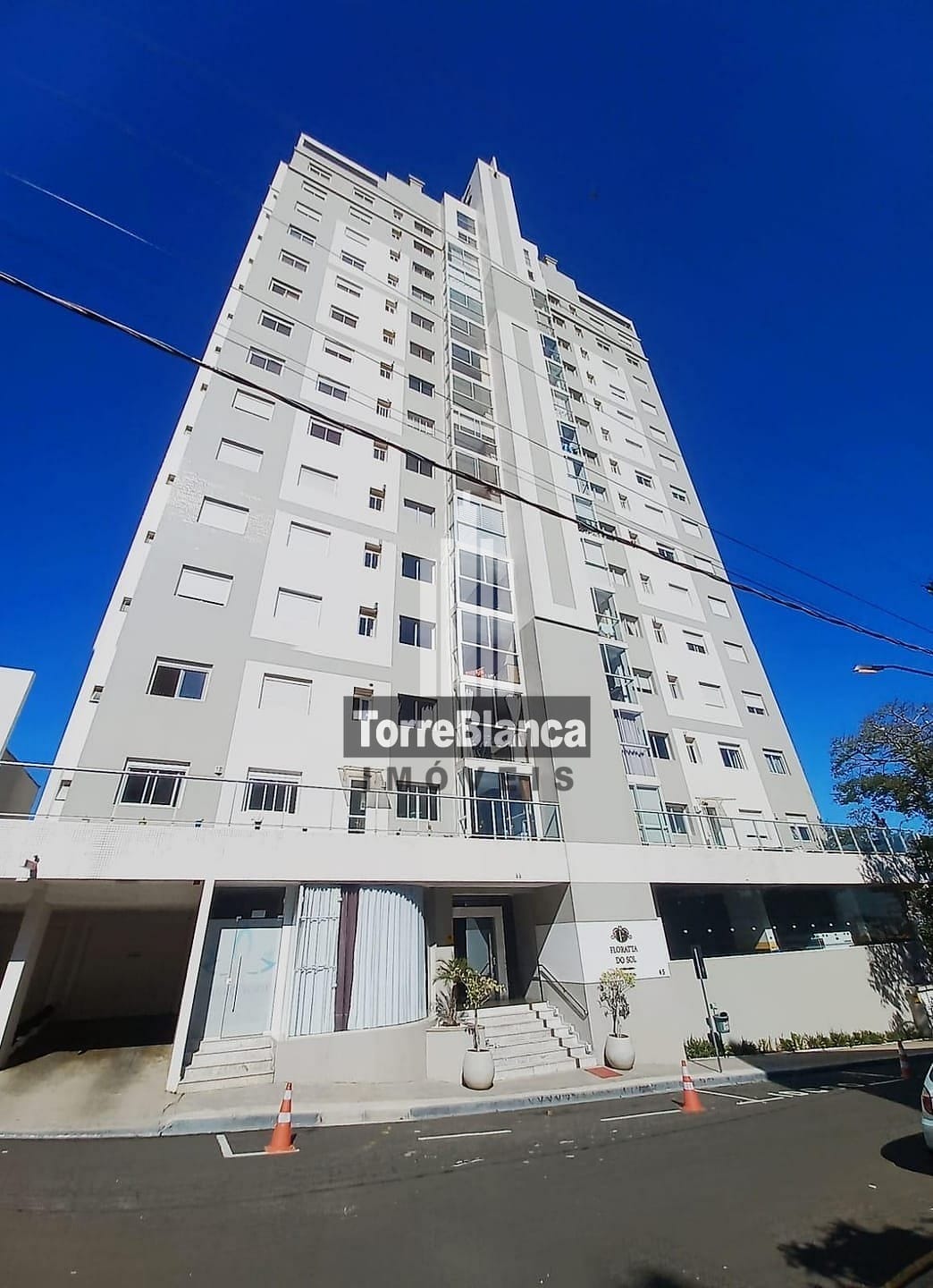 Apartamento à venda e aluguel com 3 quartos, 102m² - Foto 1