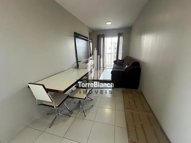 Apartamento com 65m² 2 quartos e 1 banheiro, para alugar, no bairro Uvaranas em Ponta Grossa