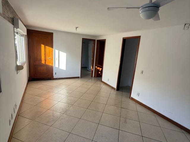 Apartamento 2 quartos e 2 banheiros, à venda, no bairro Vargem Pequena em Rio de Janeiro