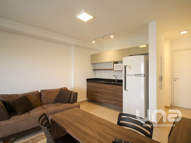 Apartamento 1 quarto e 1 banheiro, para alugar, no bairro Centro em Curitiba