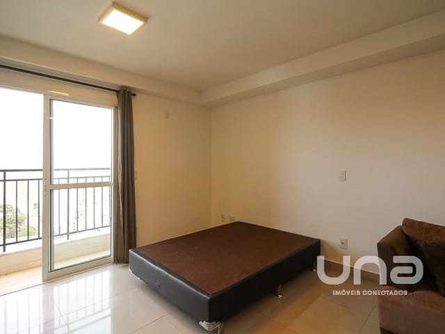 Apartamento 1 quarto e 1 banheiro, para alugar, no bairro Centro em Curitiba