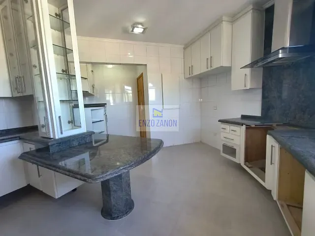 Apartamento com 288m² 4 quartos e 6 banheiros, à venda, no bairro Vila Euclides em São Bernardo do Campo