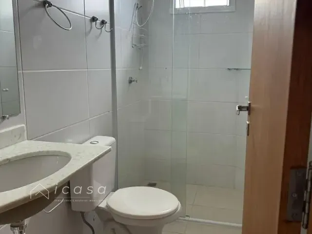 Apartamento 2 quartos e 2 banheiros, à venda ou para alugar, no bairro Itaguá em Ubatuba