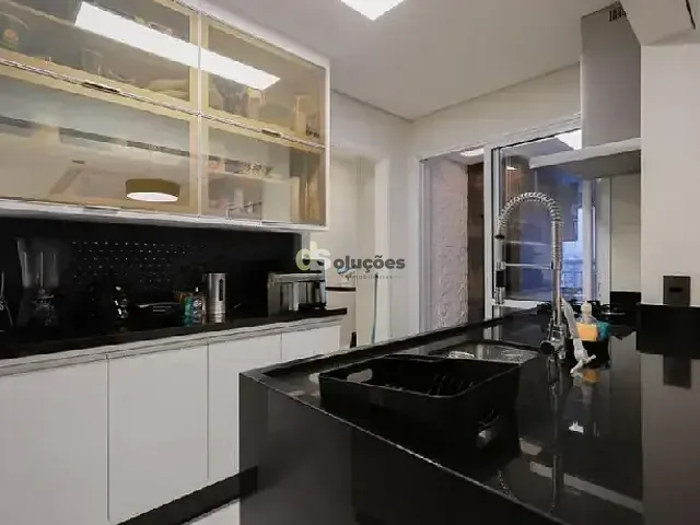Apartamento 3 quartos e 4 banheiros, à venda, no bairro Santa Teresinha em São Paulo