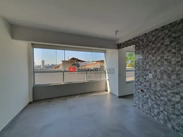 Apartamento 2 quartos e 1 banheiro, para alugar, no bairro Santa Maria em Santo André