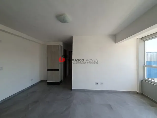 Apartamento 2 quartos e 1 banheiro, para alugar, no bairro Santa Maria em Santo André