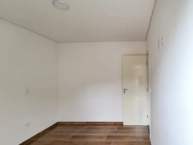 Apartamento 2 quartos e 1 banheiro, à venda, no bairro Vila Bastos em Santo André
