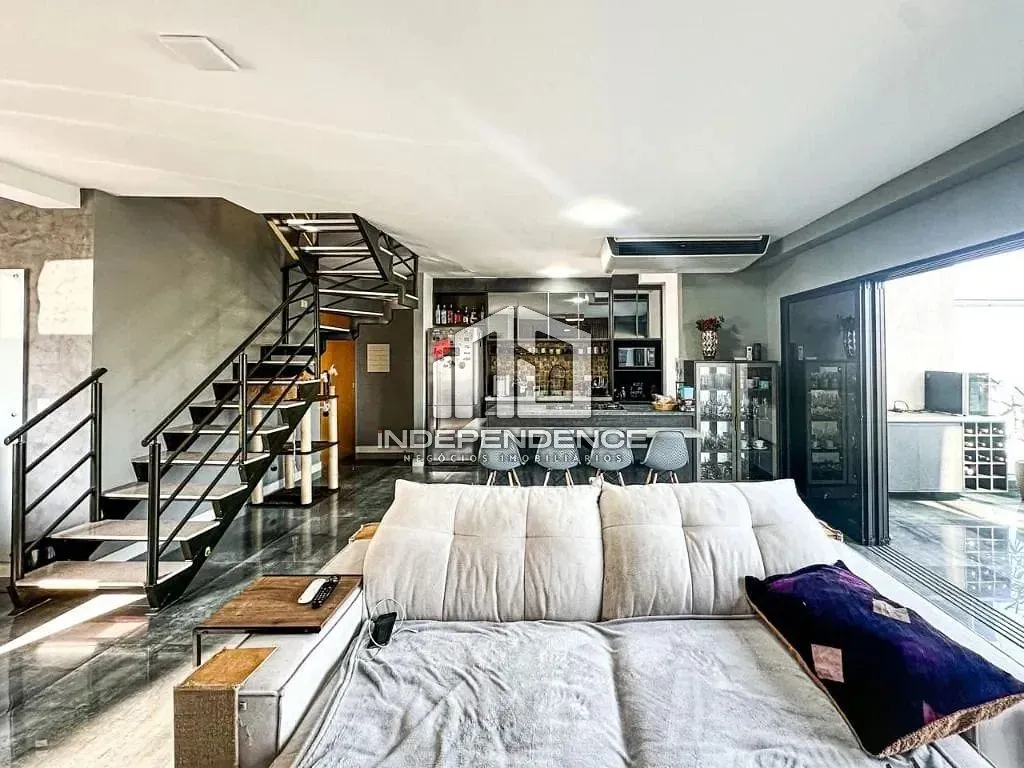 Apartamento, 3 quartos, 133 m² - Foto 1