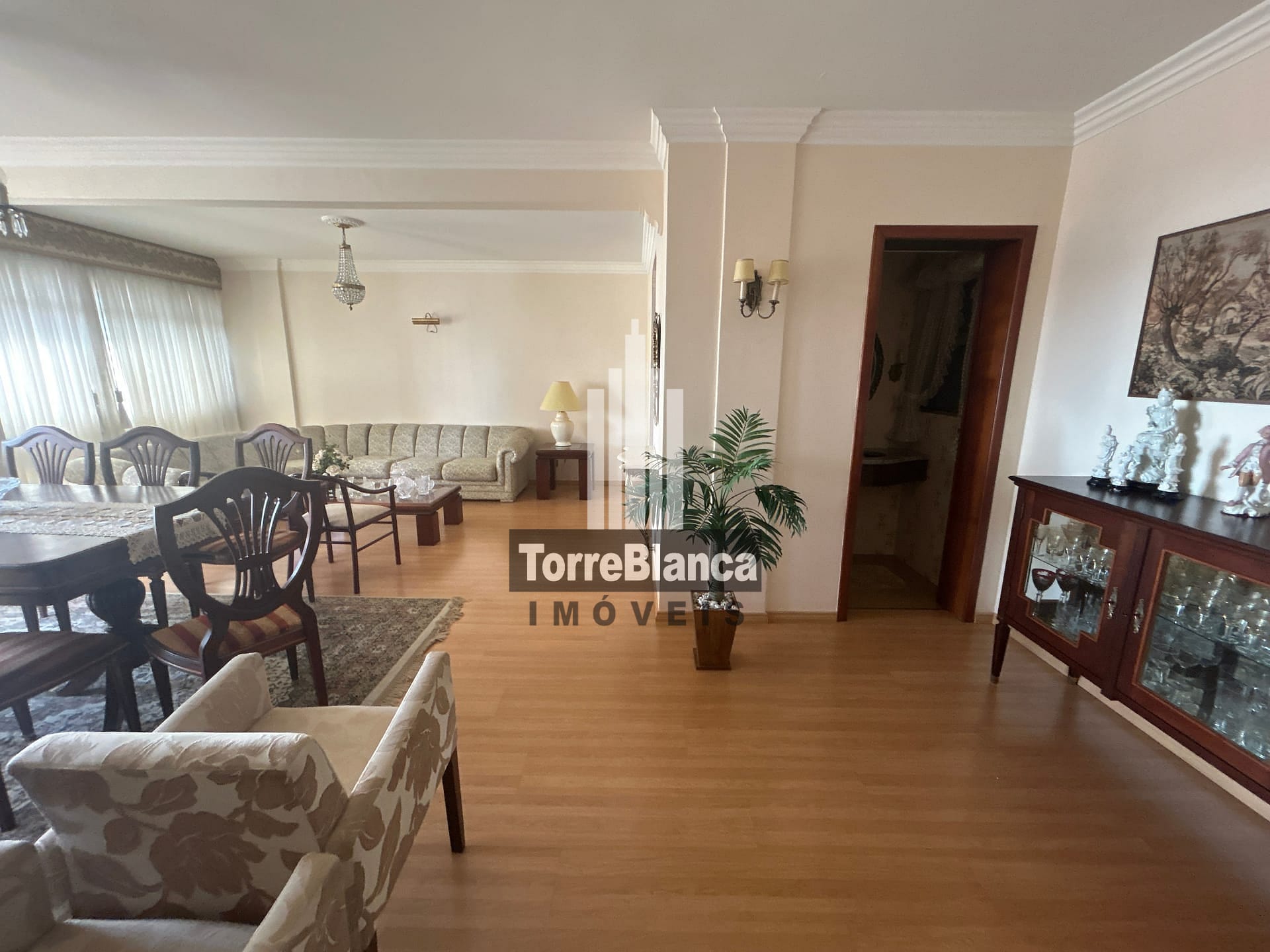 Apartamento à venda e aluguel com 4 quartos, 215m² - Foto 4