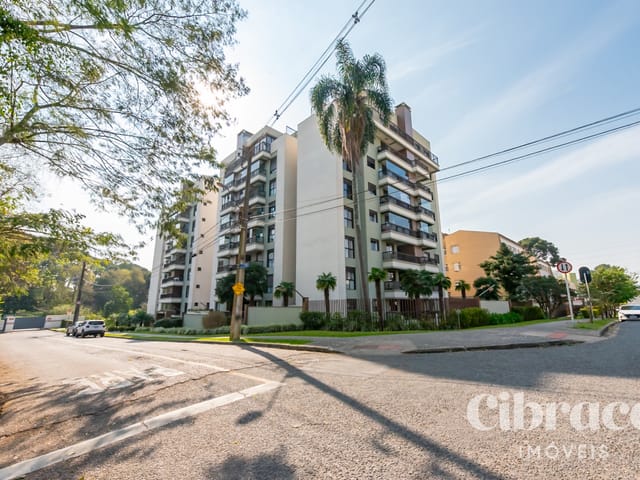 Apartamento 2 quartos e 1 banheiro, para alugar, no bairro Portão em Curitiba
